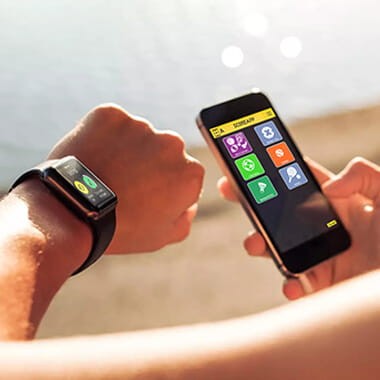 scoreapp-smartphone-smartwatch.jpg