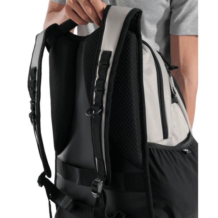 plecak-sportowy-arena-all-set-backpack-45L-srebrny-3656.jpg
