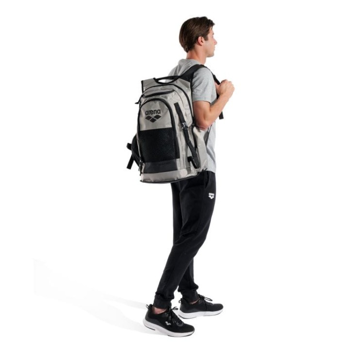 plecak-sportowy-arena-all-set-backpack-45l (9).jpg