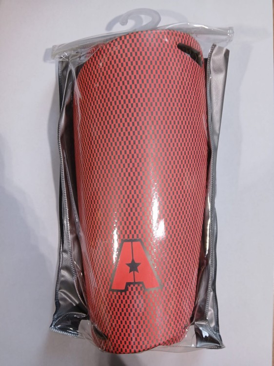 Ochraniacze piłkarskie Pro Shin Guards czerwone