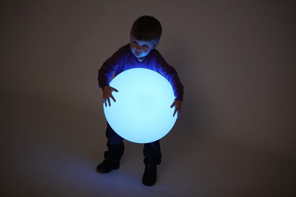 Świetlisty kolorowy kamień