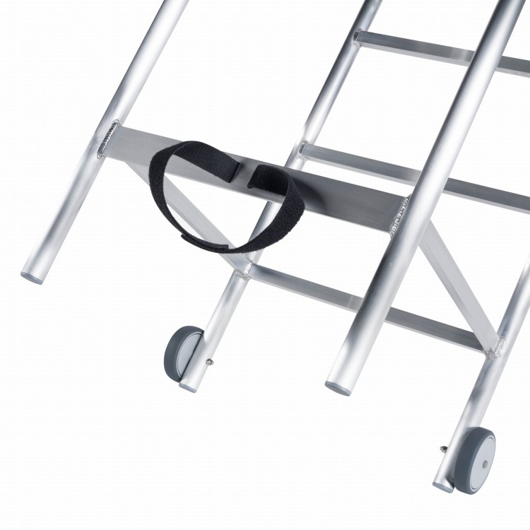 Sport-Thieme Platforma sędziowska do siatkówki 2.jpg