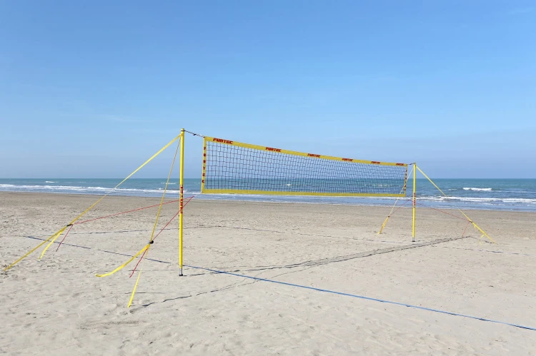 Funtec Kompletny zestaw siatkówki plażowej 2.jpg