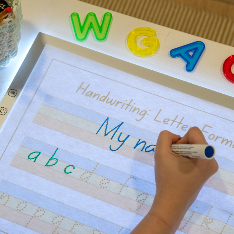 Podświetlany panel świetlny LED A3 kolorowy TickiT