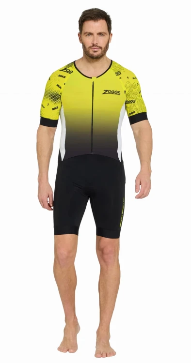 strój-triathlonowy-zółto-czarny-krótki-rękaw-mężczyzna-przód-cała-sylwetka.jpg