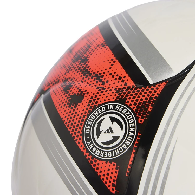 pilka-adidas-bundesliga-KG6043-4.jpg