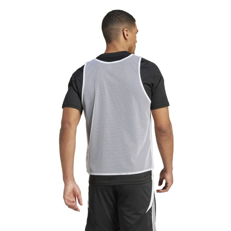 znacznik-adidas-bialy-JF3242-2.jpg