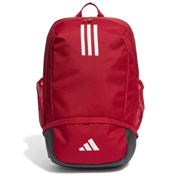 plecak-adidas-czerwony-ib8653.jpg