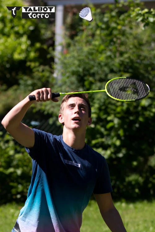 zestaw-badminton-swiecacy-4.jpg