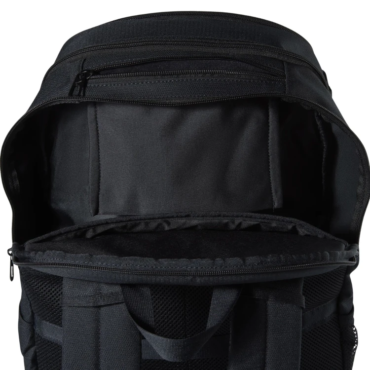 plecak-nike-academy-l-czarny-IO0912-010-5.jpg