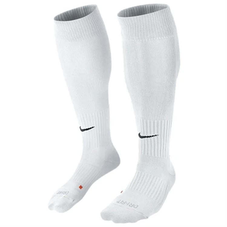 getry-pilkarskie-nike-classic-biale.jpg