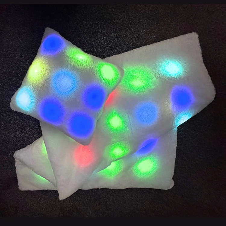 Pluszowy zestaw sensoryczny LED koc i poduszka Playlearn