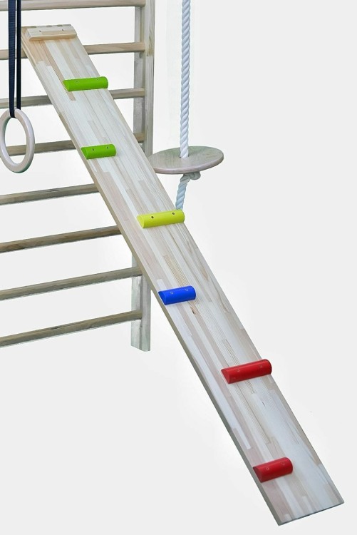 Zjeżdżalnia drewniana ze wspinaczką