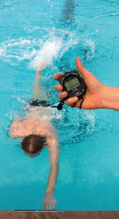 FINIS 3X-100M STOPER TRENERSKI 100 MIĘDZYCZASÓW