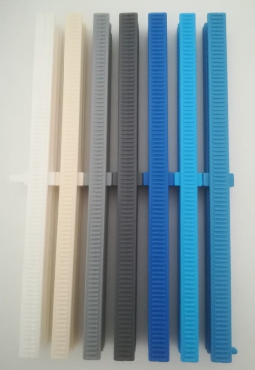 Kratka przelewowa 1 mb. wysokość 24 mm