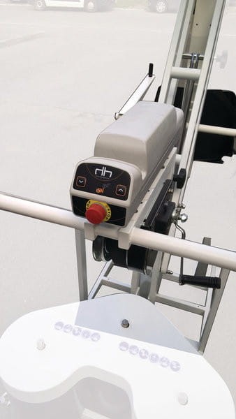 Podnośnik dla niepełnosprawnych bateryjny UNIKART