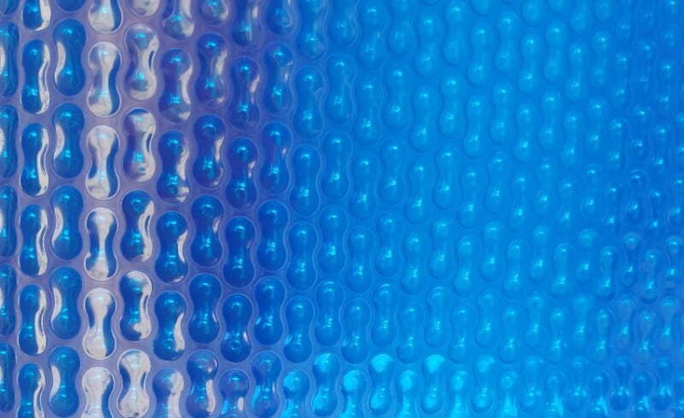 Folia solarna basenowa GeoBubble szerokość 4 m