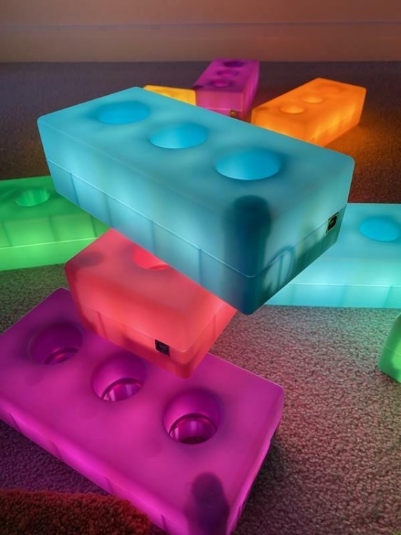 Klocki sensoryczne budowlane świecące