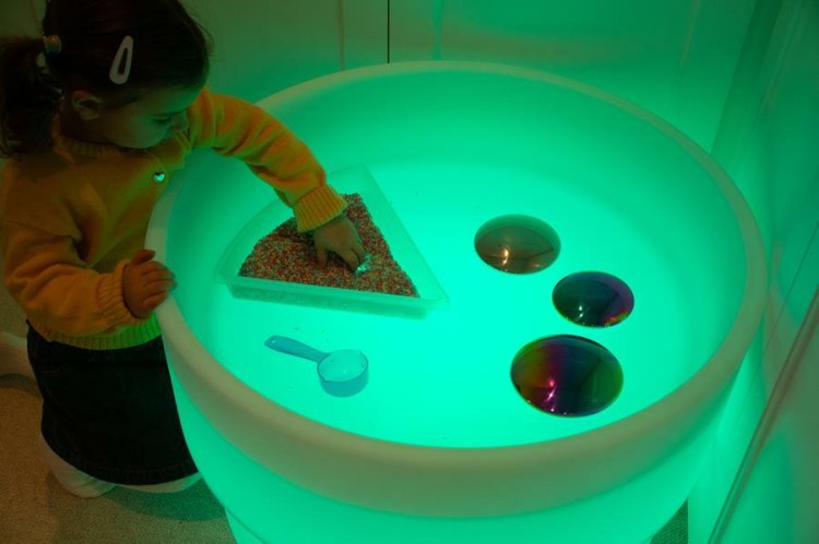 Tacki sortujące do stolików sensorycznych