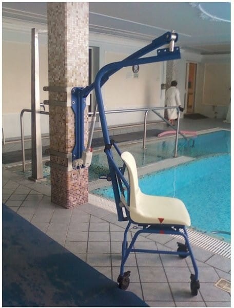 Podnośnik basenowy dla niepełnosprawnych F130